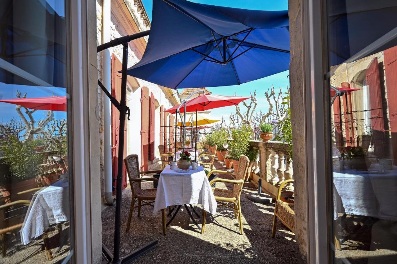 Hotel De Provence Tarascon Buitenkant foto