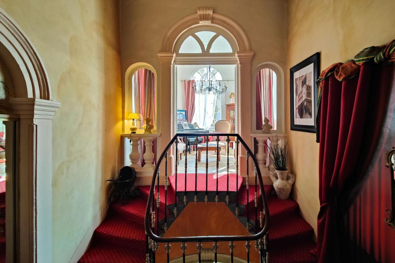Hotel De Provence Tarascon Buitenkant foto