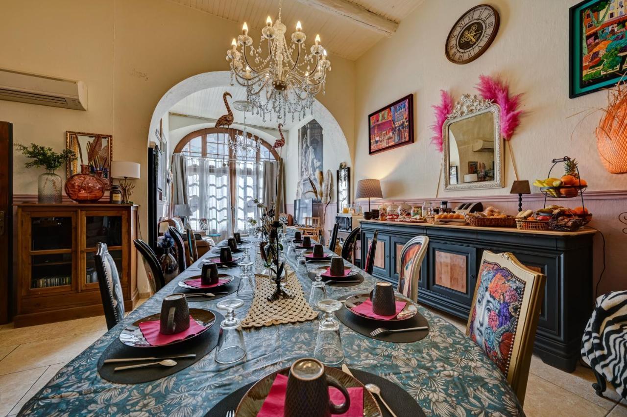 Hotel De Provence Tarascon Buitenkant foto